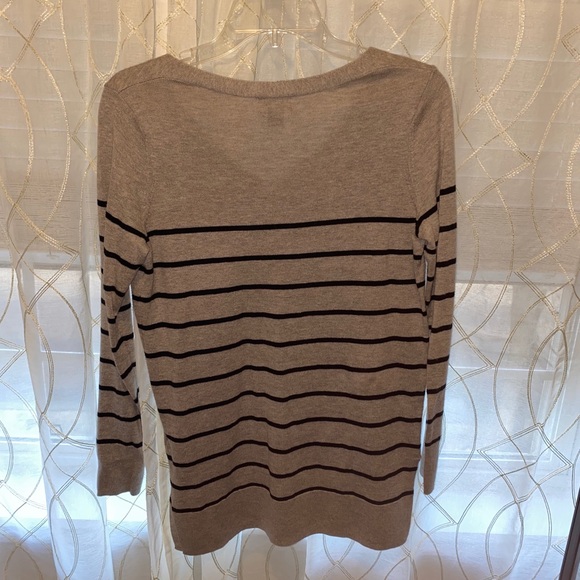 V neck long sleeve - Picture 2 of 2